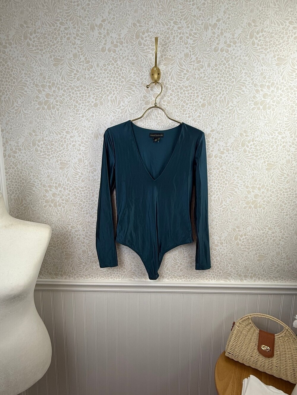 House of Harlow 1960 Teal Long Sleeve V-Neck Bodysuit - Size - Small